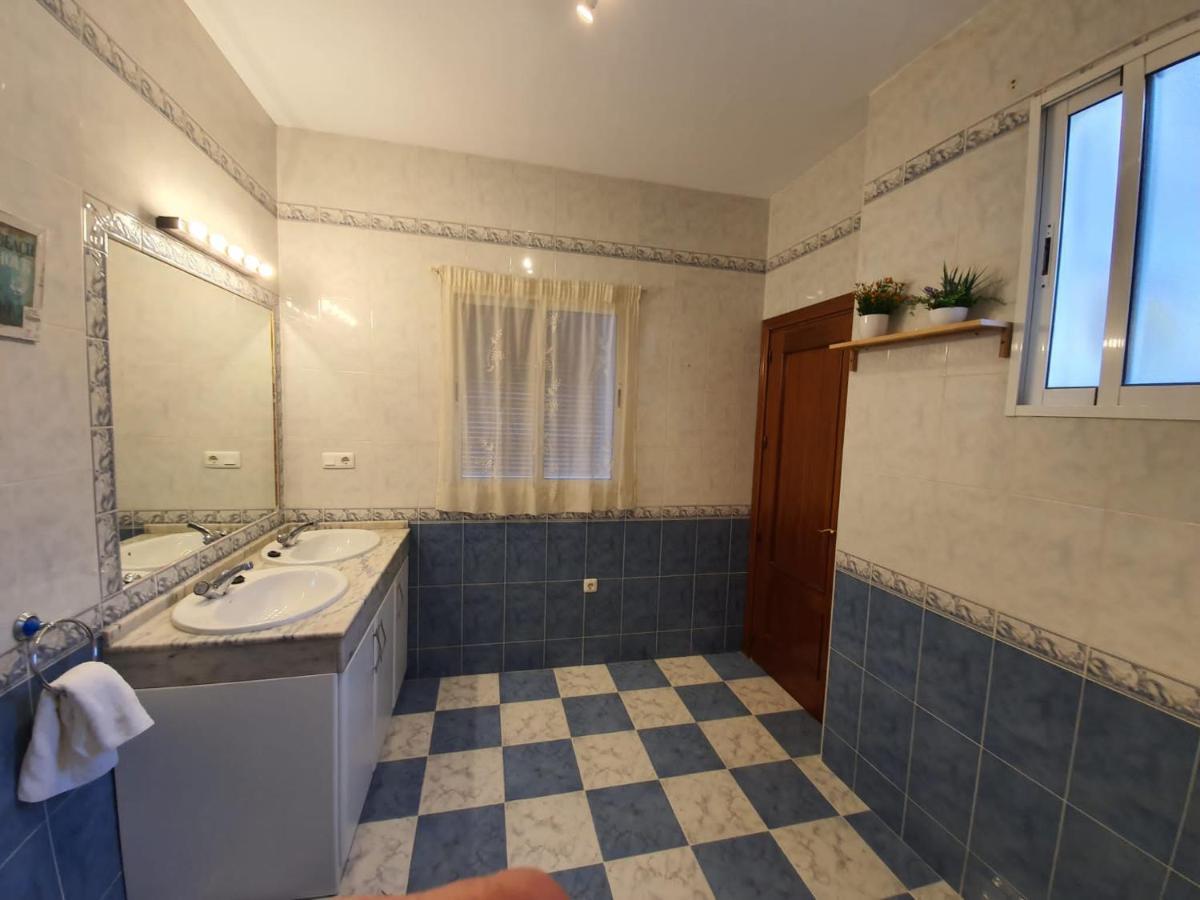 Apartamento Ollerias Málaga Exteriör bild