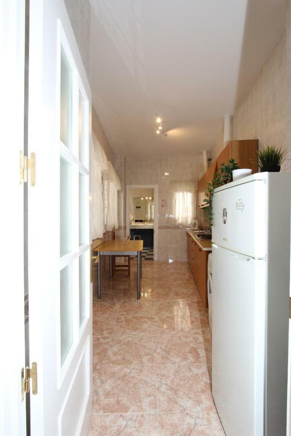 Apartamento Ollerias Málaga Exteriör bild