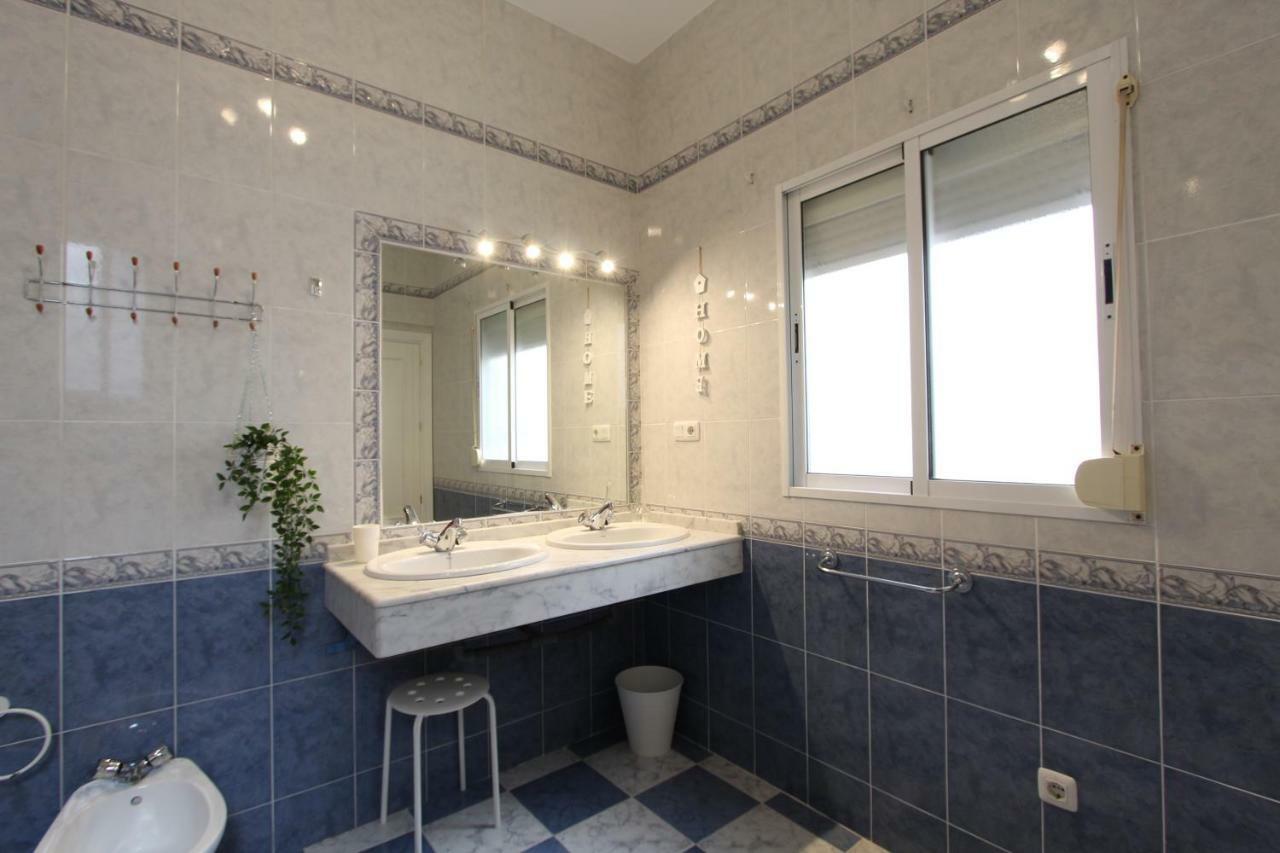 Apartamento Ollerias Málaga Exteriör bild