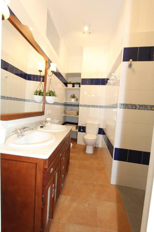 Apartamento Ollerias Málaga Exteriör bild
