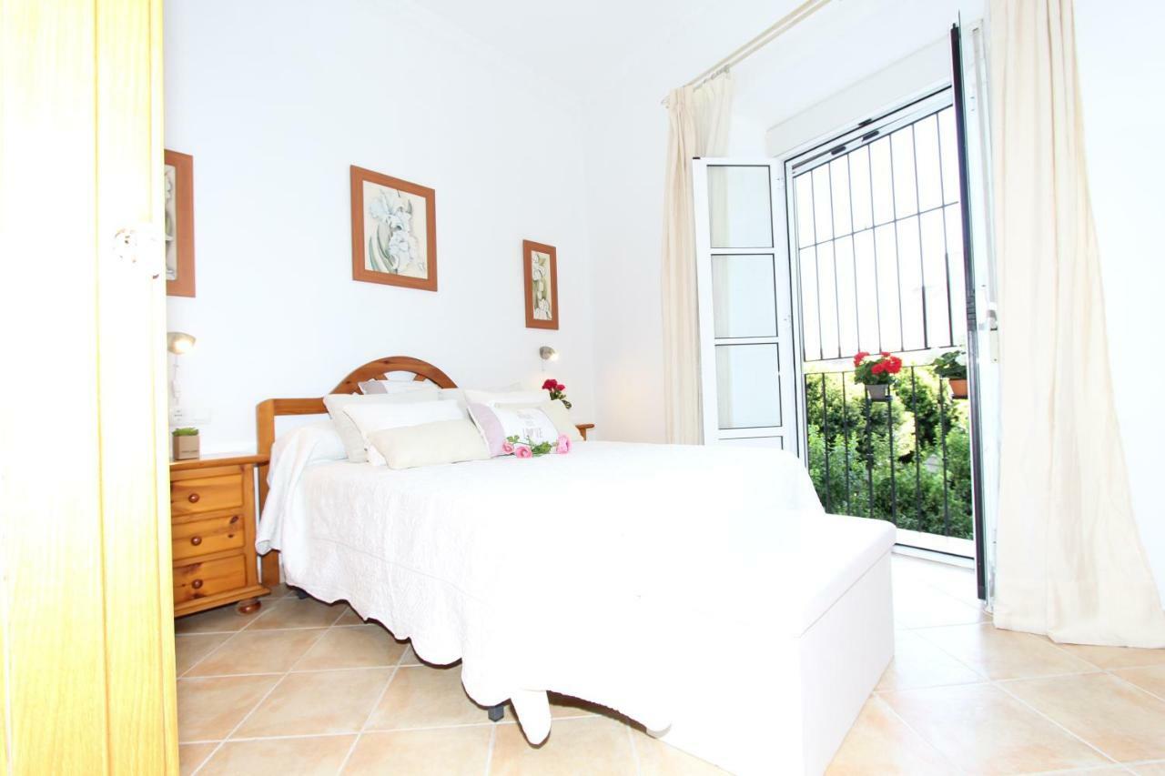 Apartamento Ollerias Málaga Exteriör bild