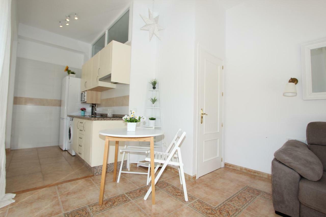Apartamento Ollerias Málaga Exteriör bild