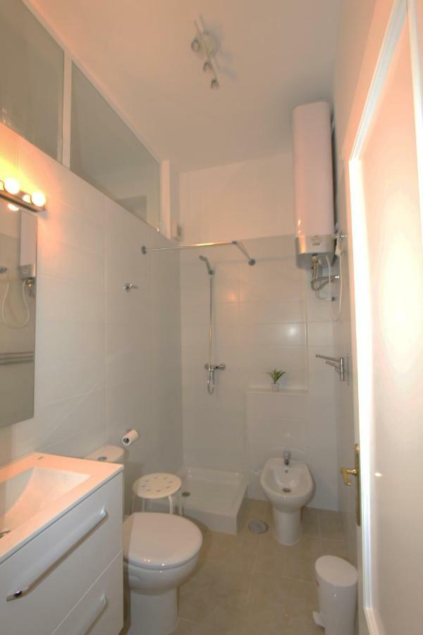 Apartamento Ollerias Málaga Exteriör bild